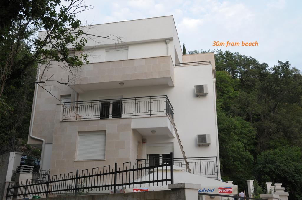 Apartments Villa Simonovic Petrovac Εξωτερικό φωτογραφία