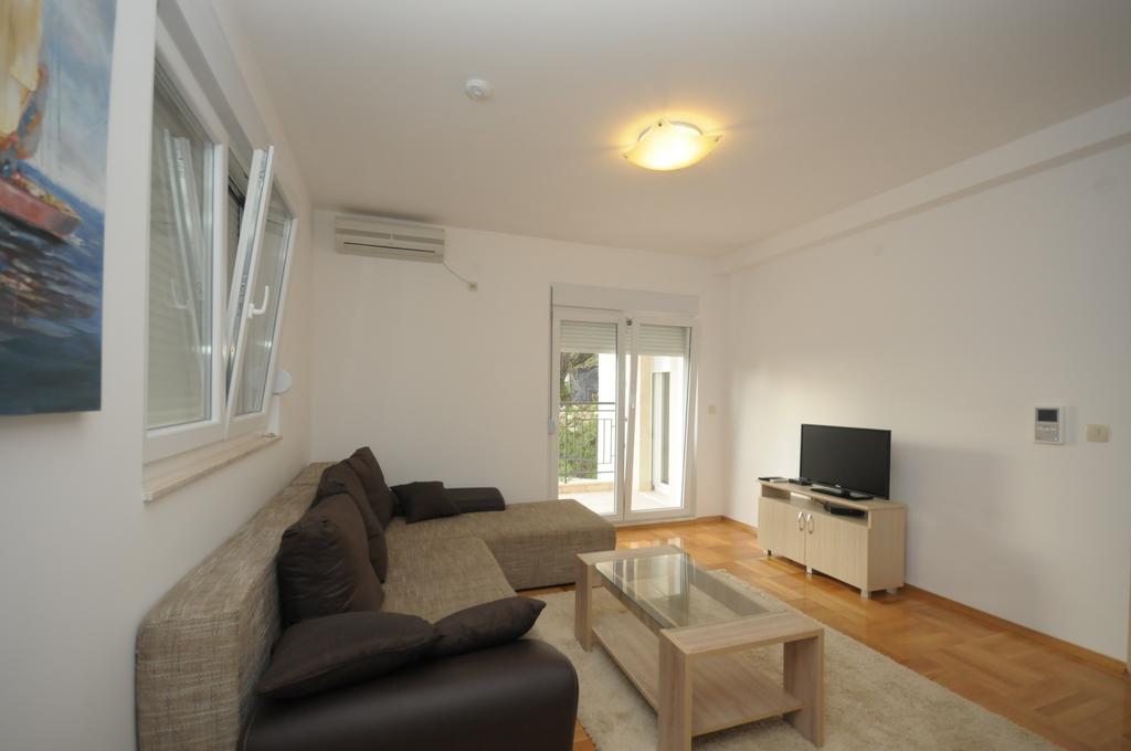 Apartments Villa Simonovic Petrovac Εξωτερικό φωτογραφία
