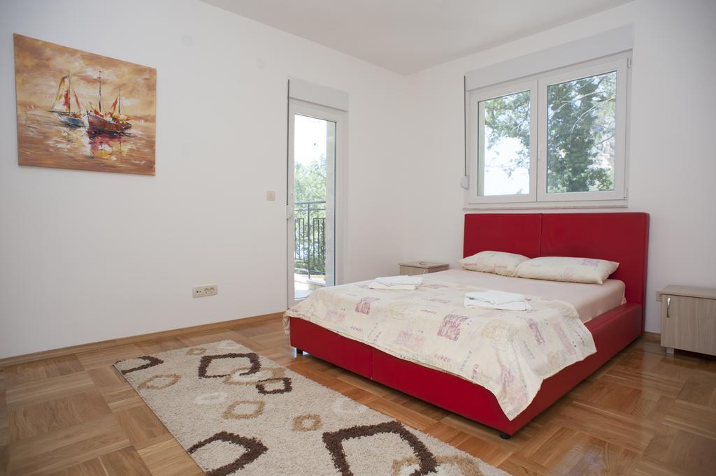Apartments Villa Simonovic Petrovac Εξωτερικό φωτογραφία