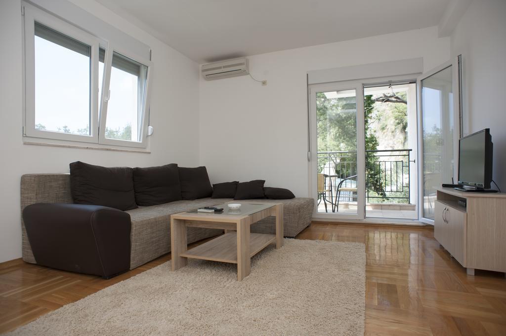 Apartments Villa Simonovic Petrovac Εξωτερικό φωτογραφία