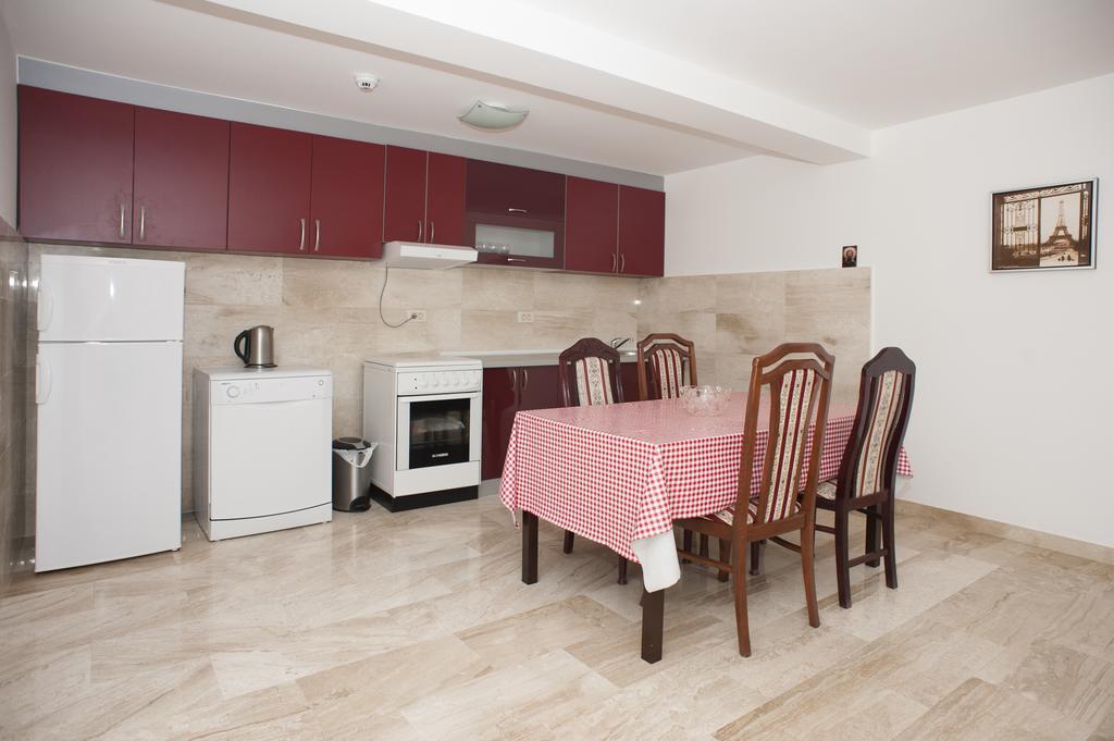 Apartments Villa Simonovic Petrovac Εξωτερικό φωτογραφία