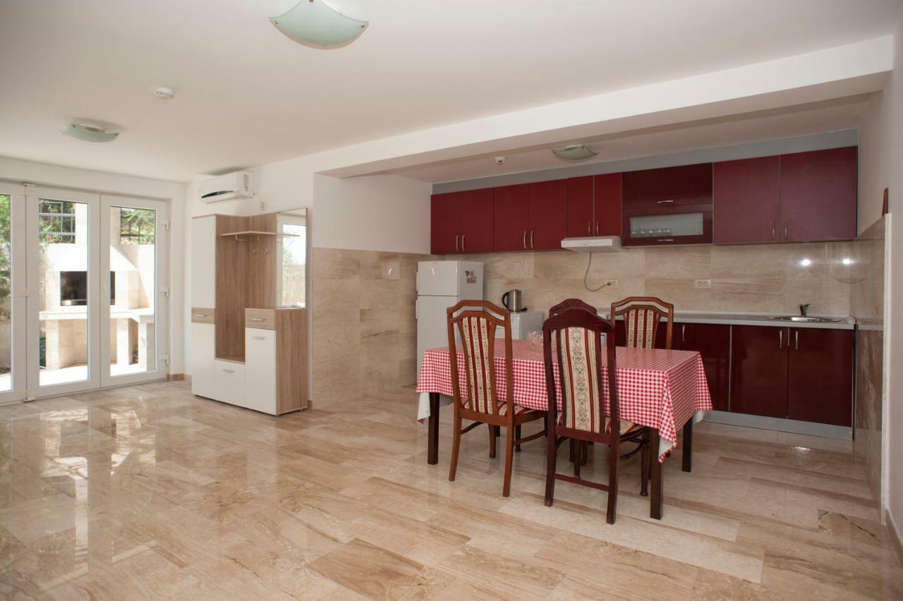 Apartments Villa Simonovic Petrovac Εξωτερικό φωτογραφία