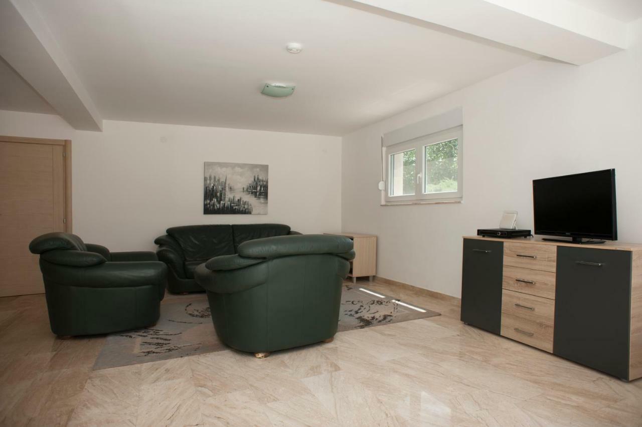 Apartments Villa Simonovic Petrovac Εξωτερικό φωτογραφία
