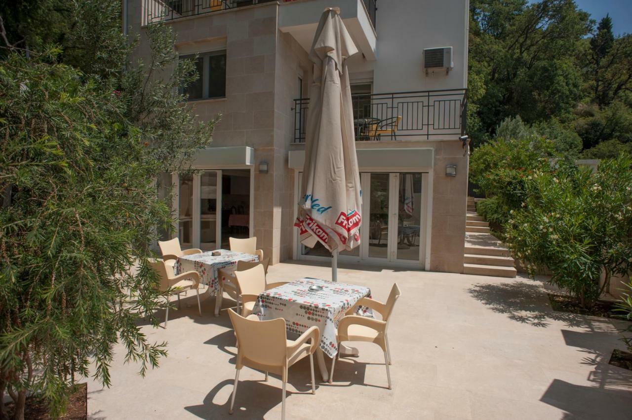 Apartments Villa Simonovic Petrovac Εξωτερικό φωτογραφία