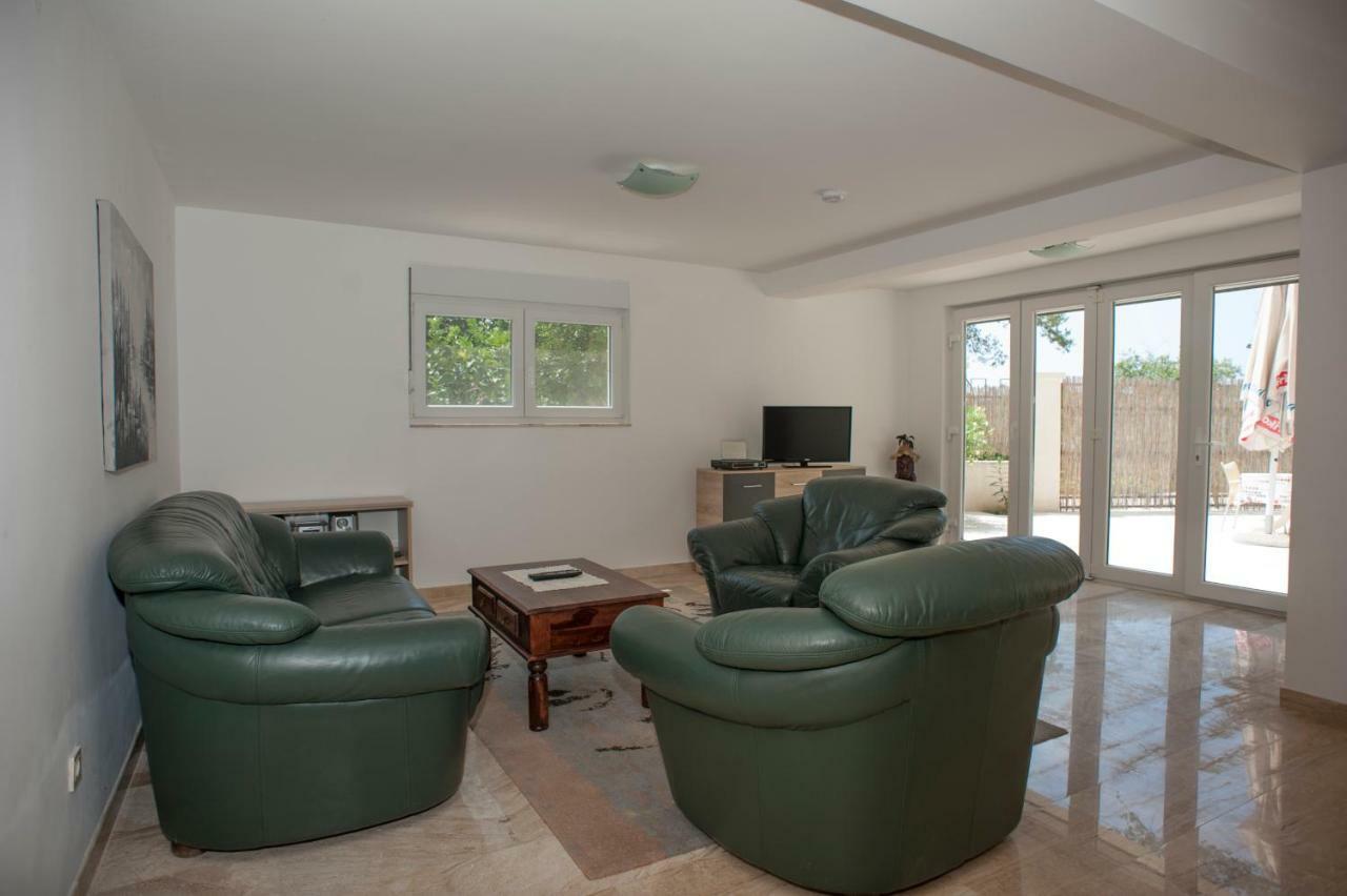 Apartments Villa Simonovic Petrovac Εξωτερικό φωτογραφία