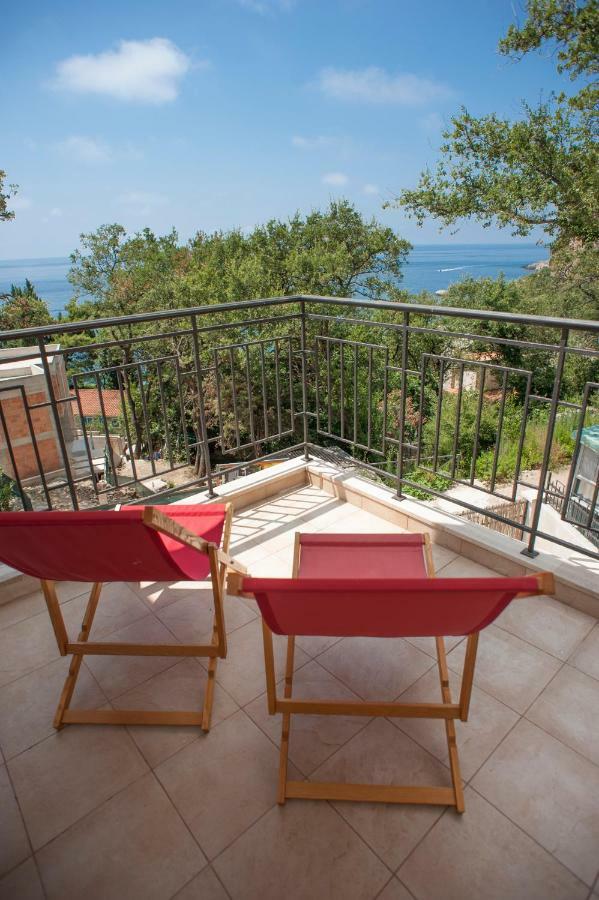 Apartments Villa Simonovic Petrovac Εξωτερικό φωτογραφία